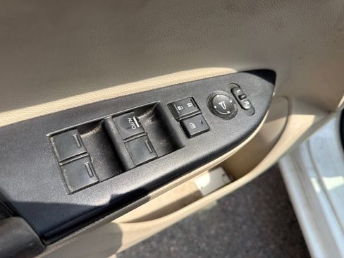 Used 2015 Honda Accord LX image 15