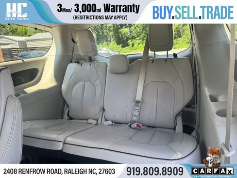 Used 2020 Chrysler Pacifica Limited FWD image 16