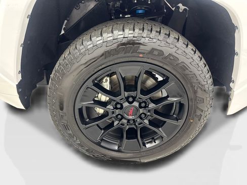Used 2025 Toyota Tundra Limited w/ TRD Off-Road Package AWD/4WD image 85