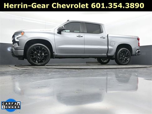 Used 2024 Chevrolet Silverado 1500 RST w/ Protection Package image 39