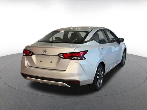 Used 2025 Nissan Versa SV image 14