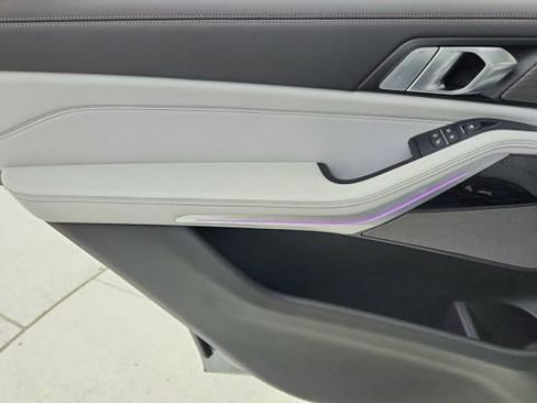 Used 2026 BMW X7 xDrive40i image 36