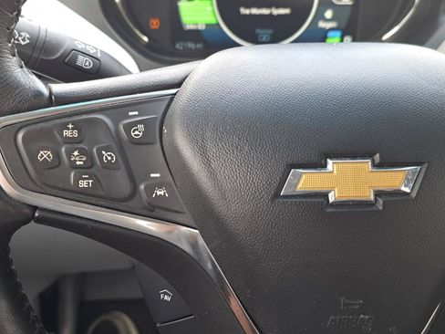 Used 2017 Chevrolet Bolt Premier w/ Driver Confidence II Package FWD image 28