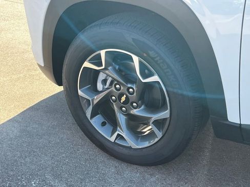 New 2026 Chevrolet Trax LT w/ Driver Confidence Package image 21