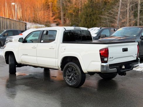 Certified 2023 Toyota Tacoma SR5 image 3