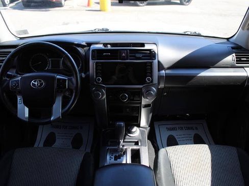 Used 2016 Toyota 4Runner SR5 AWD/4WD image 14