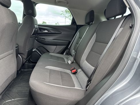 Used 2021 Chevrolet TrailBlazer LS FWD image 27