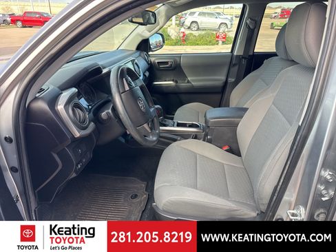 Certified 2022 Toyota Tacoma SR5 image 17