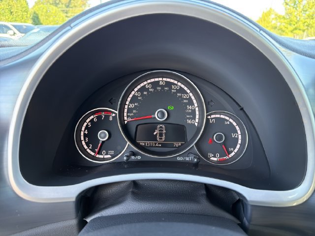 Used 2016 Volkswagen Beetle 1.8T Denim FWD image 23