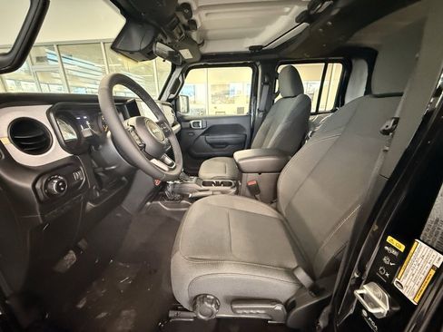 New 2026 Jeep Gladiator Willys image 17