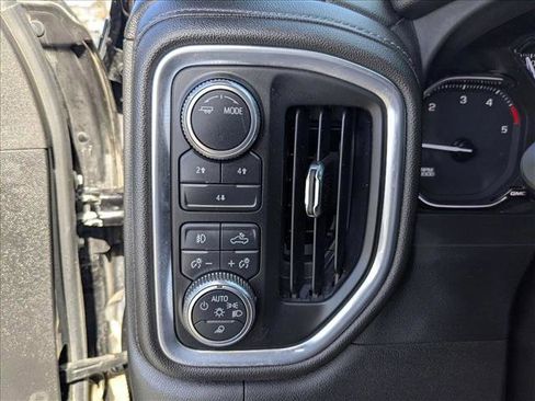 Used 2023 GMC Sierra 2500 SLE w/ SLE Convenience Package image 15