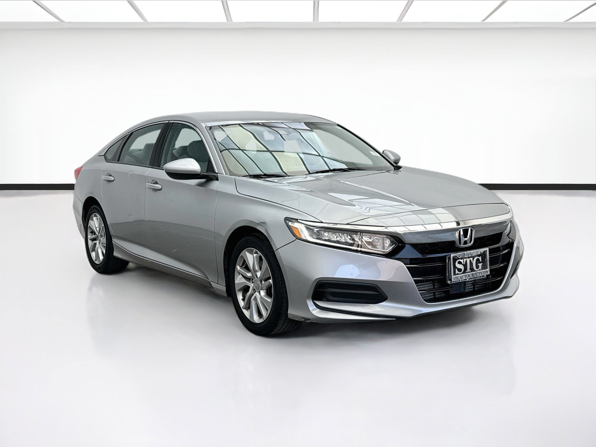 Used 2019 Honda Accord LX image 3