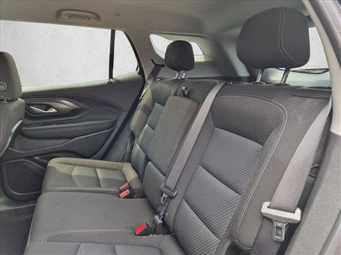 Used 2022 GMC Terrain SLE FWD image 15