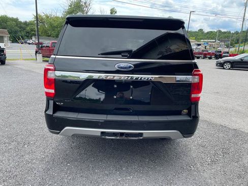 Used 2018 Ford Expedition Max XLT w/ Equipment Group 202A AWD/4WD image 6