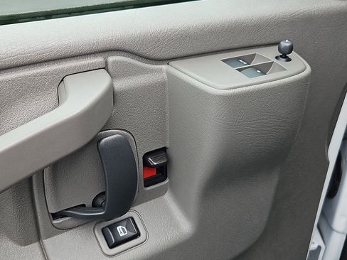 Used 2023 Chevrolet Express 3500 LS RWD image 11