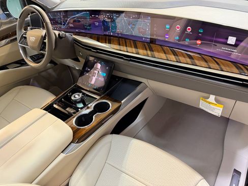 New 2026 Cadillac Escalade Platinum Sport AWD/4WD image 65