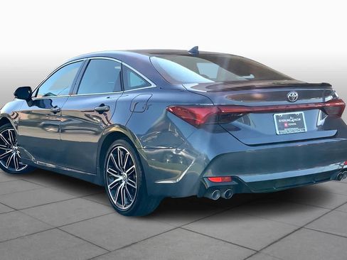 Used 2019 Toyota Avalon XSE w/ All Weather Liner Package FWD image 11