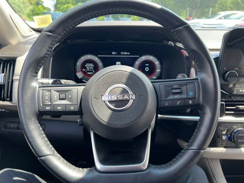 Certified 2022 Nissan Pathfinder Platinum AWD/4WD image 31