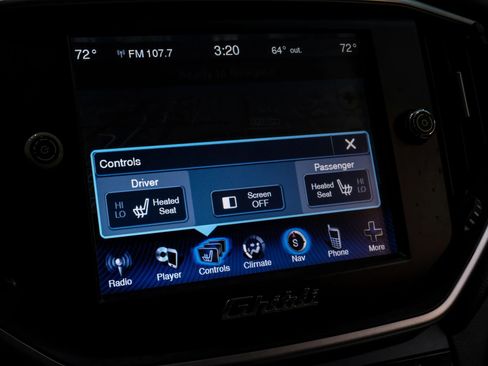 Used 2016 Maserati Ghibli image 26