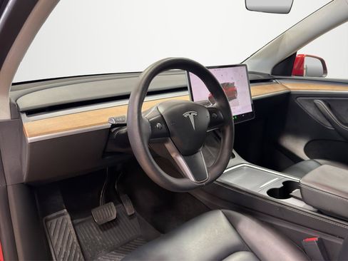 Used 2023 Tesla Model Y Long Range AWD/4WD image 13