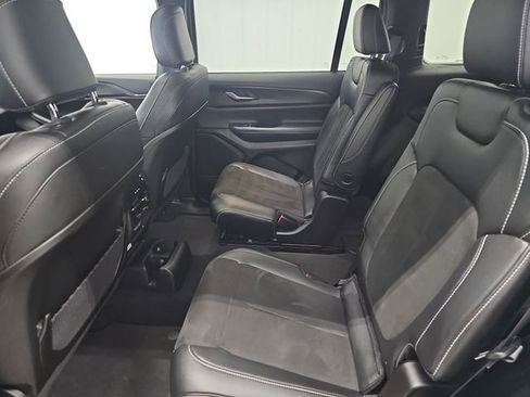 Used 2023 Jeep Grand Cherokee L Altitude image 36