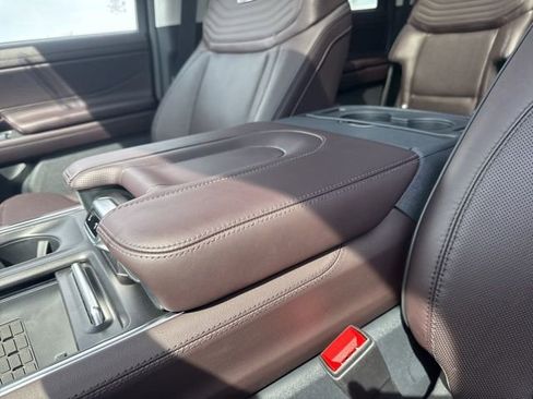 New 2025 Ford Expedition Max Platinum w/ Platinum Ultimate Package image 19