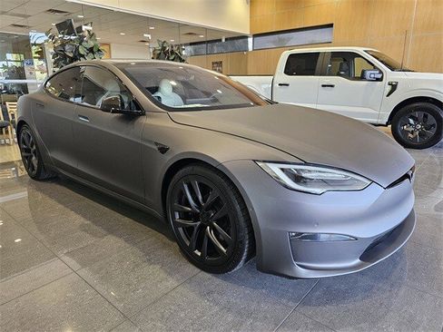 Used 2021 Tesla Model S Plaid image 7