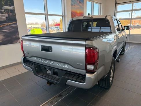 Used 2023 Toyota Tacoma SR image 5