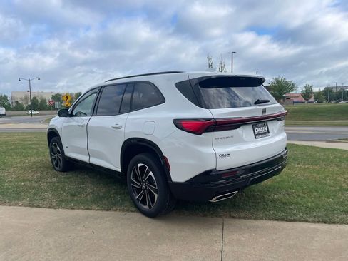 New 2026 Buick Enclave Sport Touring w/ Power Package FWD image 5