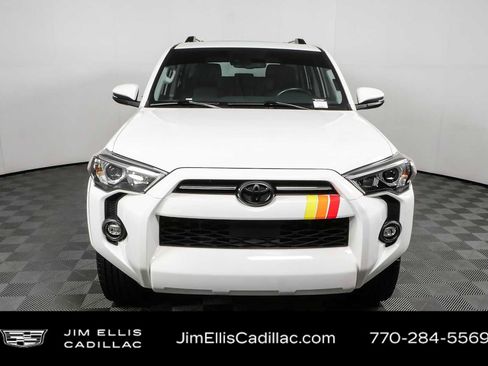 Used 2023 Toyota 4Runner SR5 Premium w/ Moonroof Package RWD image 27