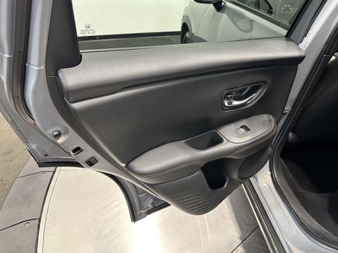 Used 2025 Honda HR-V Sport image 25
