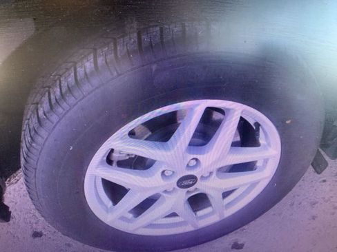 Used 2024 Ford Edge SEL image 21