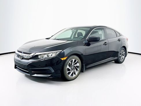 Used 2017 Honda Civic EX image 3