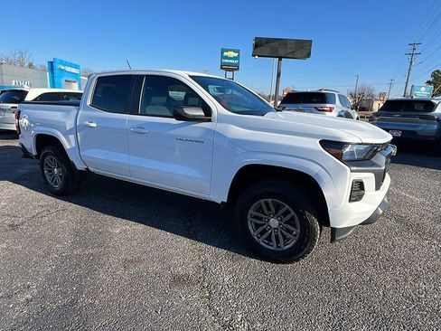 Certified 2024 Chevrolet Colorado LT image 3