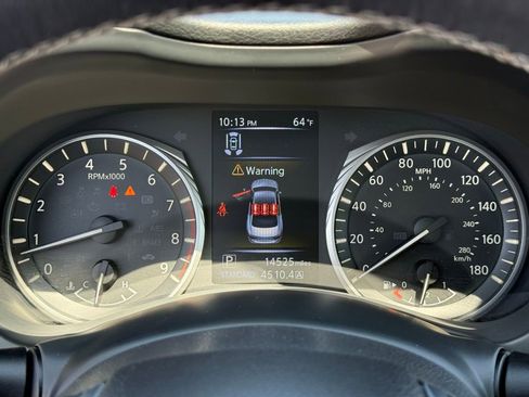 Used 2023 INFINITI Q50 Luxe w/ Cargo Package RWD image 12