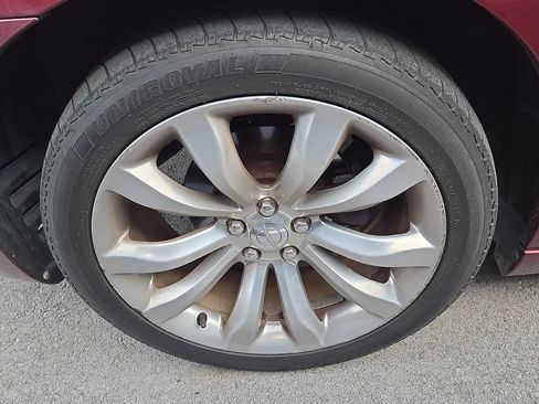 Used 2019 Chrysler 300 Limited RWD image 5