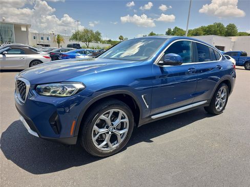 Used 2025 BMW X4 xDrive30i AWD/4WD image 7