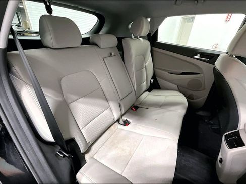 Used 2021 Hyundai Tucson SEL FWD image 32