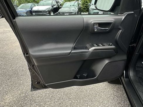 Used 2023 Toyota Tacoma TRD Off-Road AWD/4WD image 16