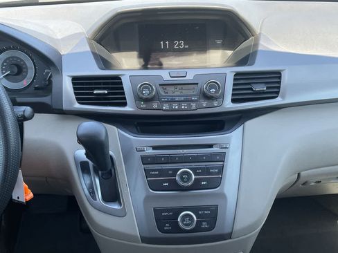 Used 2016 Honda Odyssey LX image 13