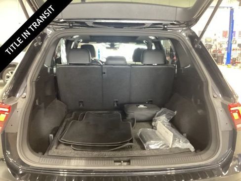 Used 2023 Volkswagen Tiguan SE R-Line AWD/4WD image 15
