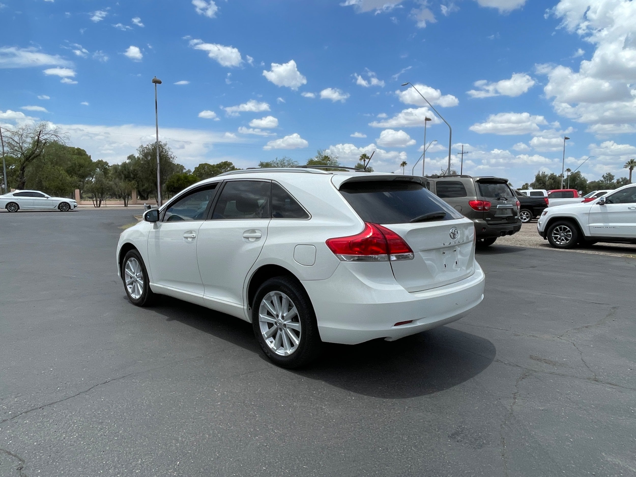 Used 2011 Toyota Venza FWD image 3
