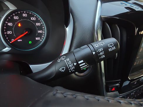 Used 2021 Chevrolet Traverse LT w/ LPO, Floor Liner Package image 18