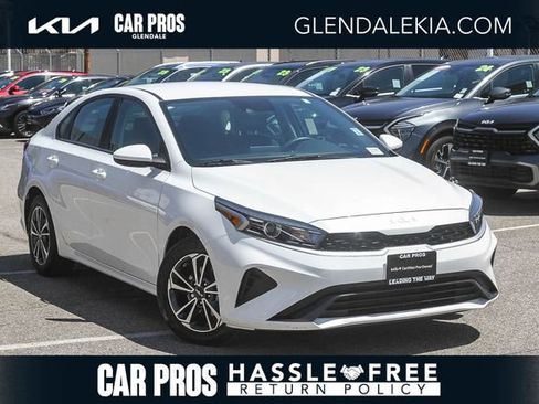 Certified 2024 Kia Forte LXS FWD image 1
