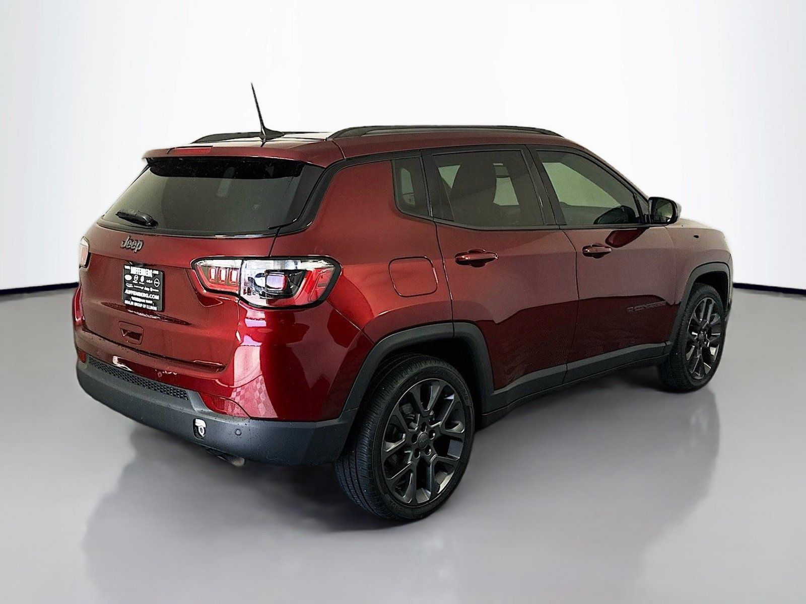 Used 2021 Jeep Compass Latitude w/ Sun and Sound Group FWD image 7