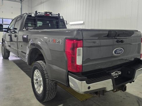 Used 2017 Ford F250 XLT w/ XLT Value Package image 6