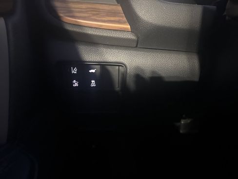 Used 2017 Honda CR-V EX-L image 16