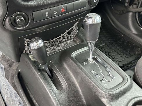 Used 2018 Jeep Wrangler Unlimited Sport S image 6