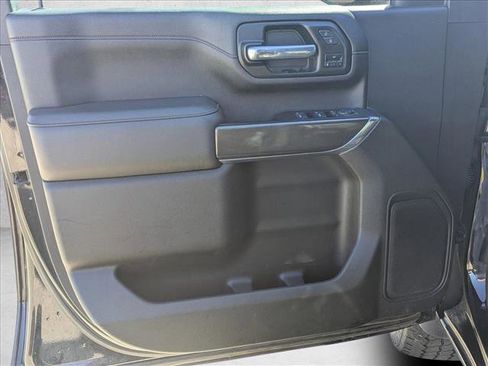 Used 2022 GMC Sierra 2500 AT4 image 11