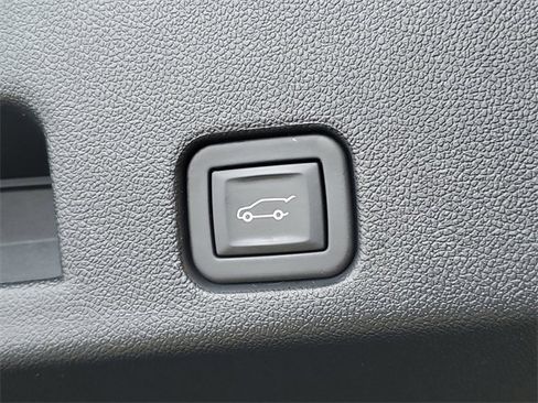 Used 2024 GMC Acadia Elevation w/ LPO, Floor Liner Package image 9